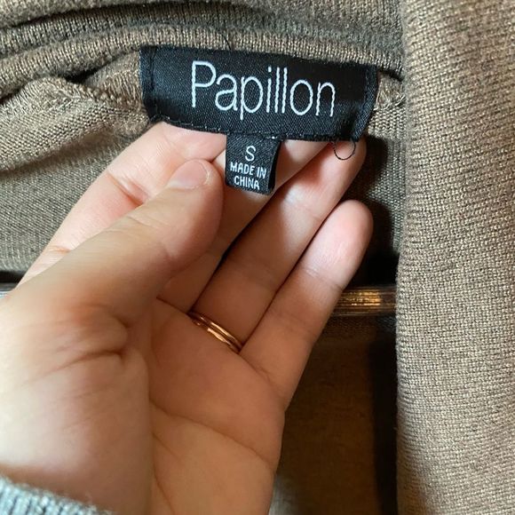 Papillon Shawl - Picture 5 of 6